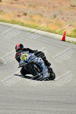 media/Apr-13-2025-TrackXperience (Sun) [[fb1ef998a6]]/Level 2 (Intermediate)/Turns 4 and 6 (Session 4)/